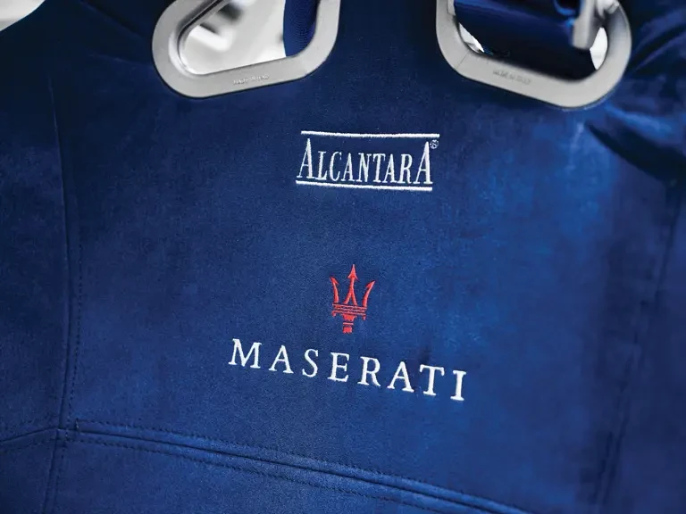 2004 Maserati Coupe - Image 14 of 31