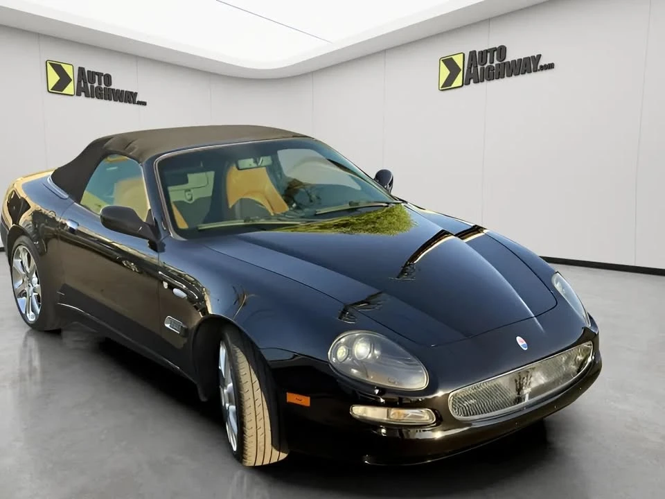 2004 Maserati Spyder - Image 19 of 20