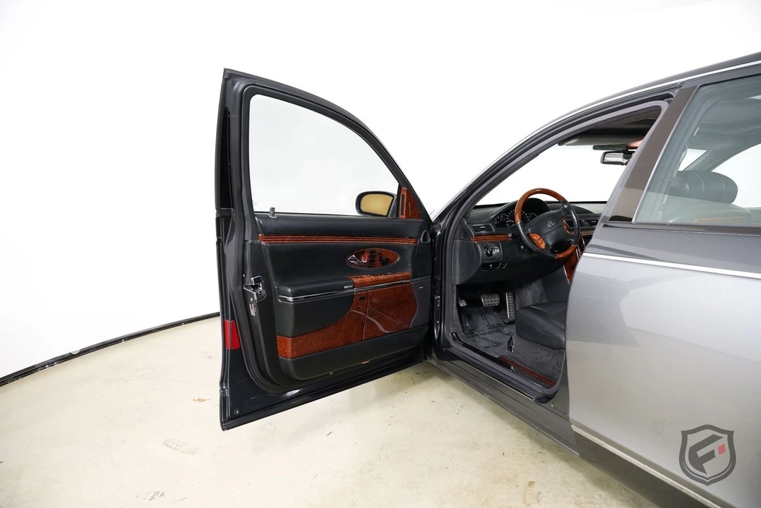 2004 Maybach - Image 12 of 21