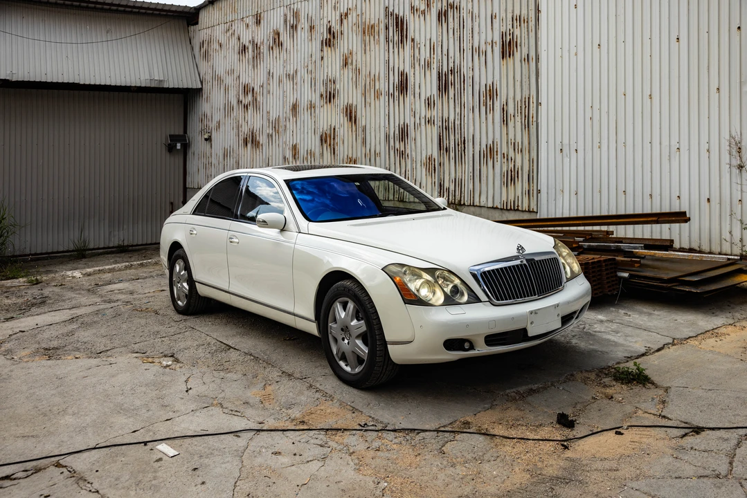 2004 Maybach 57 - Image 3 of 31