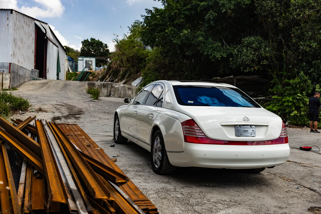 2004 Maybach 57 - Image 11 of 31