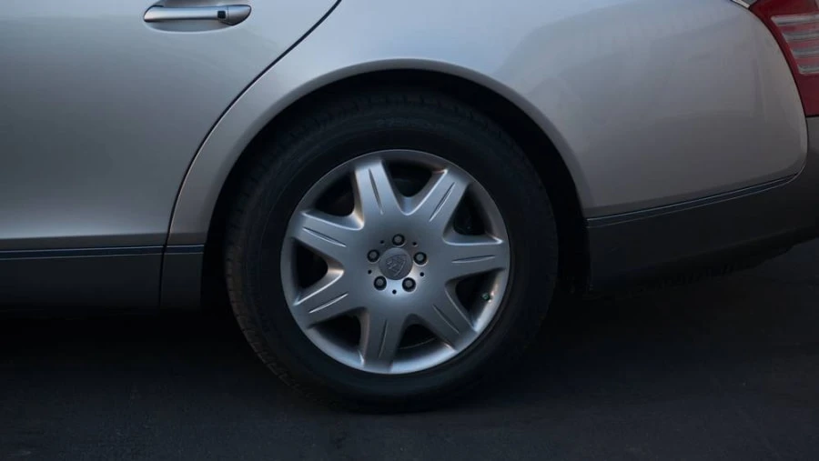 2004 Maybach 57 - Image 10 of 11