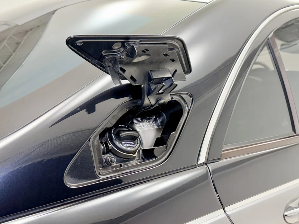 2004 Maybach 57 - Image 24 of 31