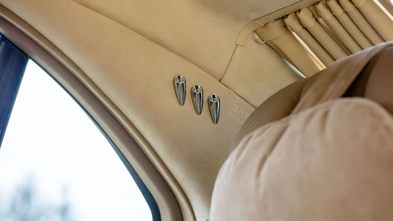 2004 Maybach 57 - Image 2 of 31