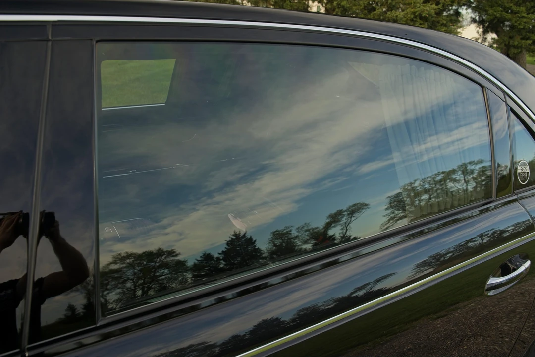 2004 Maybach 62 - Image 31 of 31