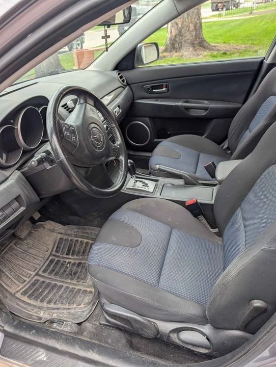 2004 Mazda Mazda 3 1st Gen - Image 9 of 15
