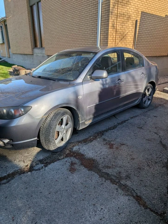 2004 Mazda Mazda 3 1st Gen - Image 12 of 15