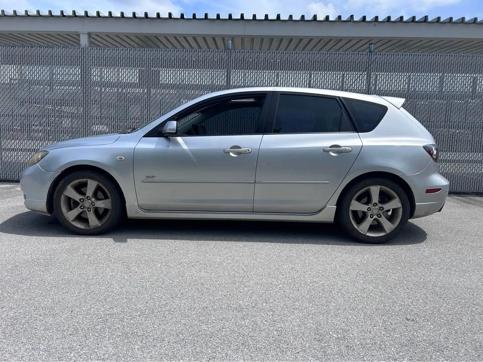 2004 Mazda Mazda 3 1st Gen - Image 3 of 6
