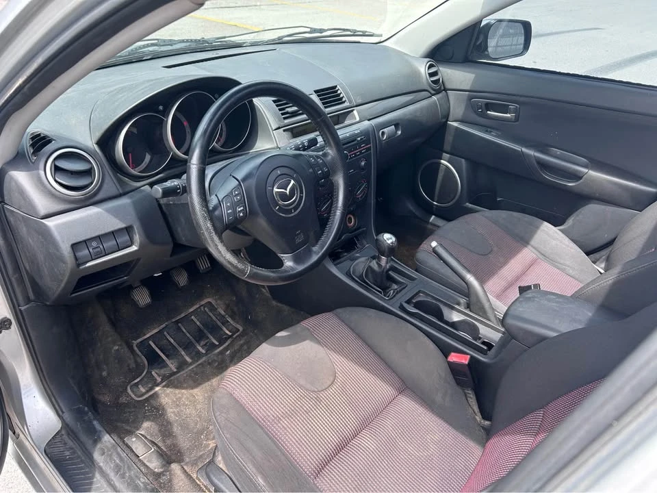 2004 Mazda Mazda 3 1st Gen - Image 5 of 6