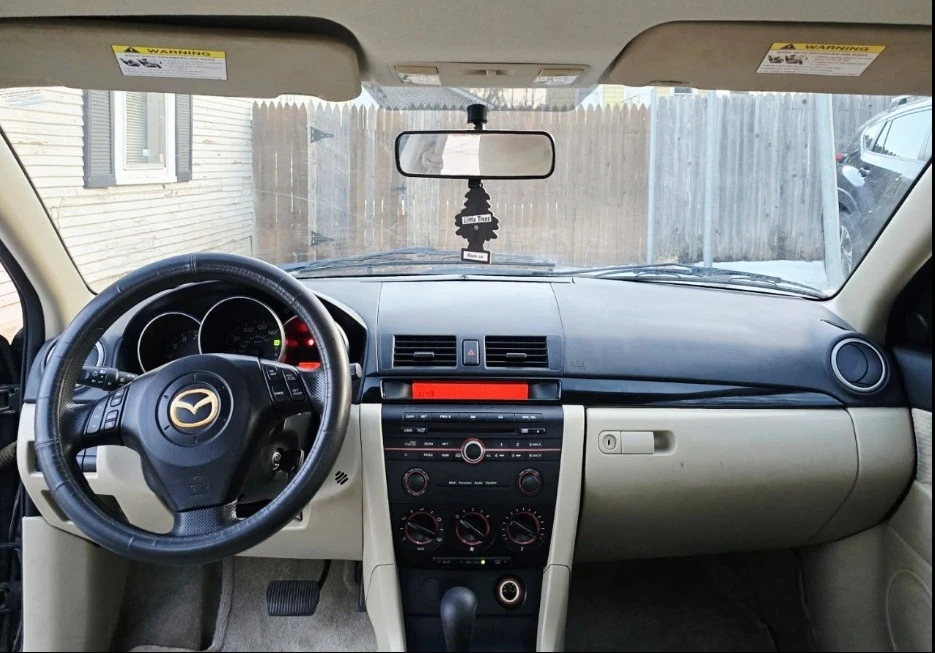 2004 Mazda Mazda 3 1st Gen - Image 5 of 8