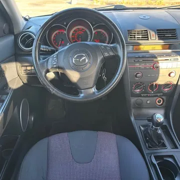 2004 Mazda MAZDA3 s Sport Sedan 4D