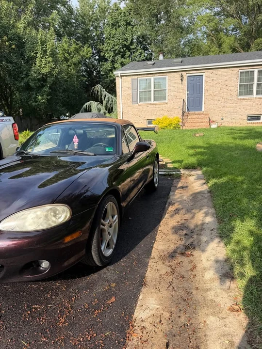 2004 Mazda NB MX-5 Miata - Image 3 of 8