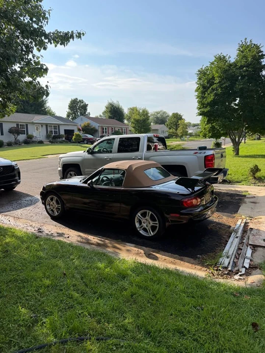 2004 Mazda NB MX-5 Miata - Image 6 of 8