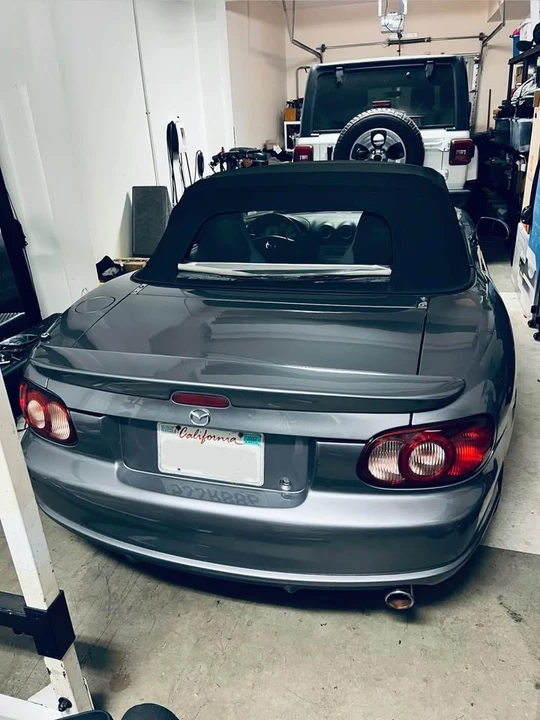 2004 Mazda NB MX-5 Miata - Image 2 of 2