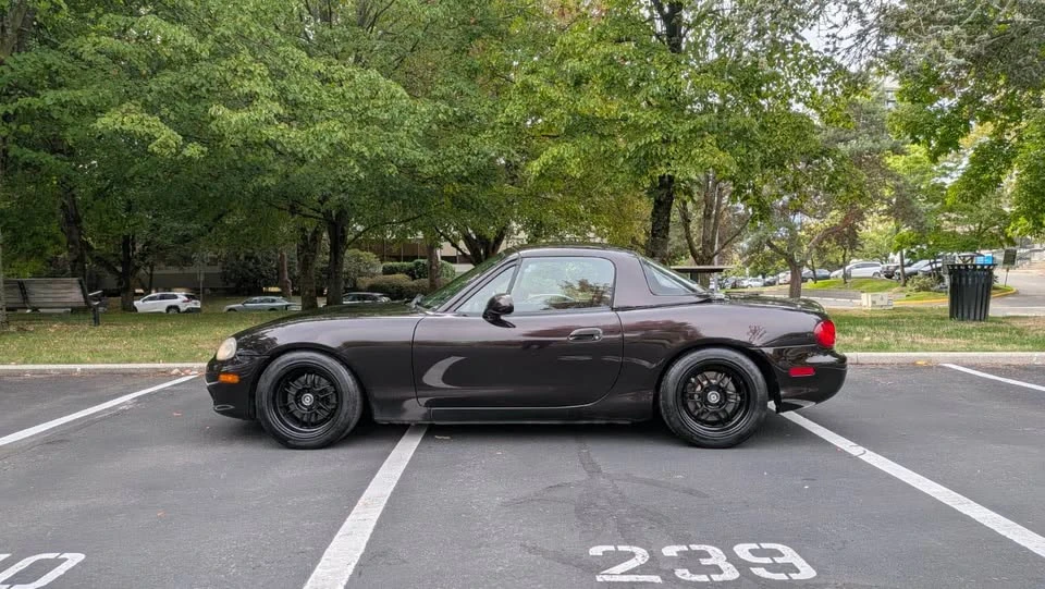 2004 Mazda NB MX-5 Miata - Image 2 of 16