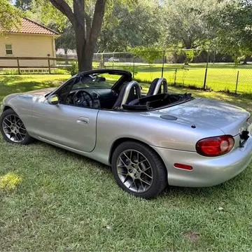 2004 Mazda MX-5 Convertible