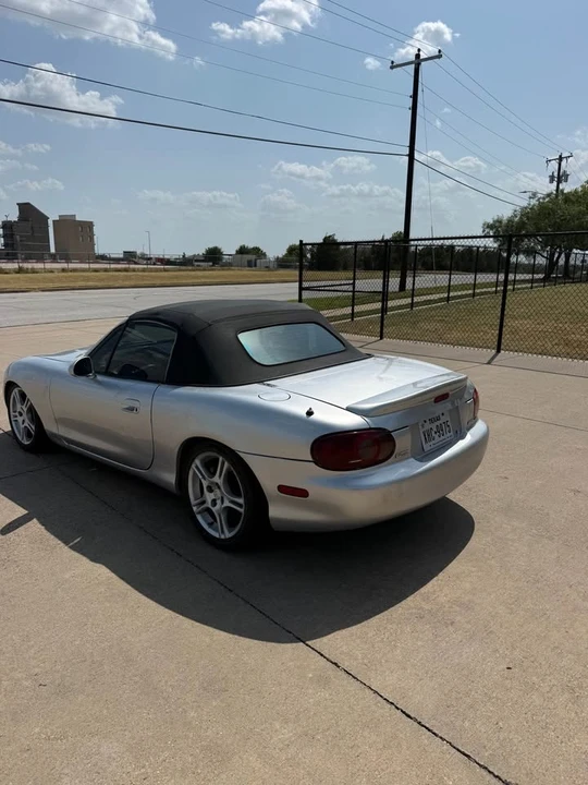 2004 Mazda NB MX-5 Miata - Image 5 of 9
