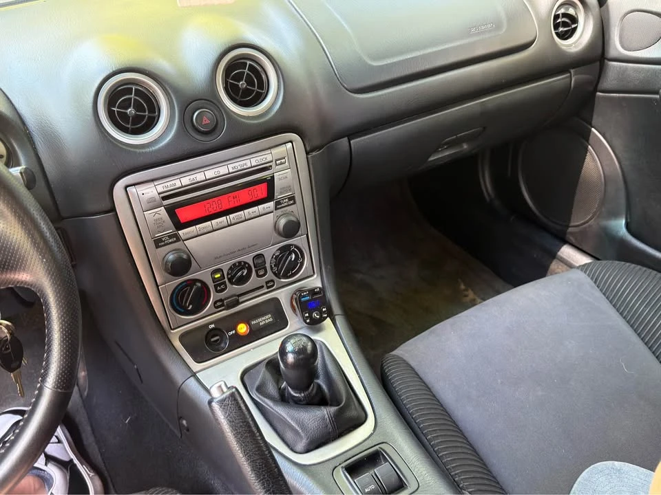 2004 Mazda NB MX-5 Miata - Image 11 of 15