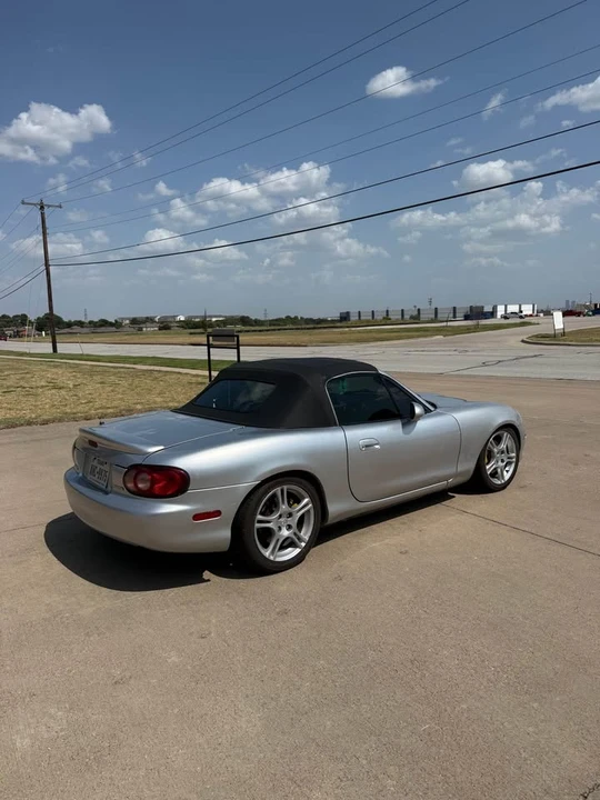 2004 Mazda NB MX-5 Miata - Image 5 of 11