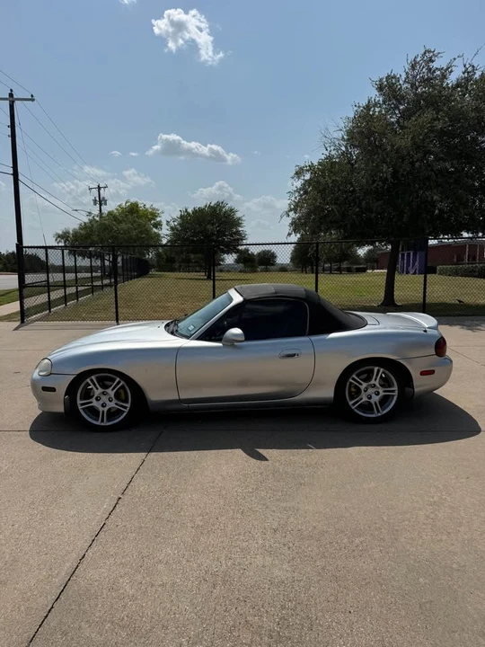 2004 Mazda NB MX-5 Miata - Image 7 of 11
