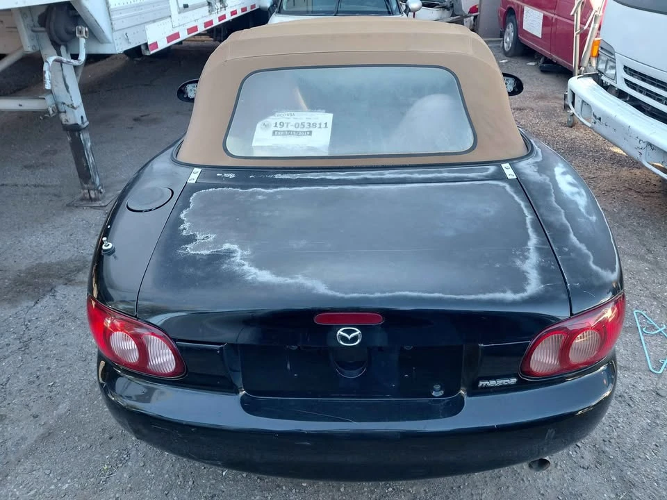 2004 Mazda NB MX-5 Miata - Image 9 of 11