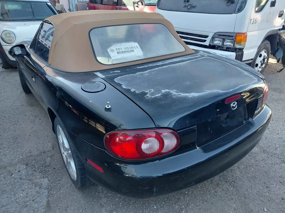 2004 Mazda NB MX-5 Miata - Image 4 of 11