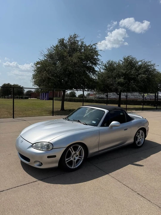 2004 Mazda NB MX-5 Miata - Image 2 of 11