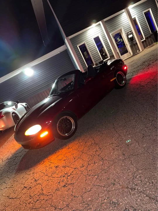 2004 Mazda NB MX-5 Miata - Image 10 of 10