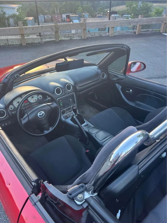 2004 Mazda NB MX-5 Miata - Image 6 of 20