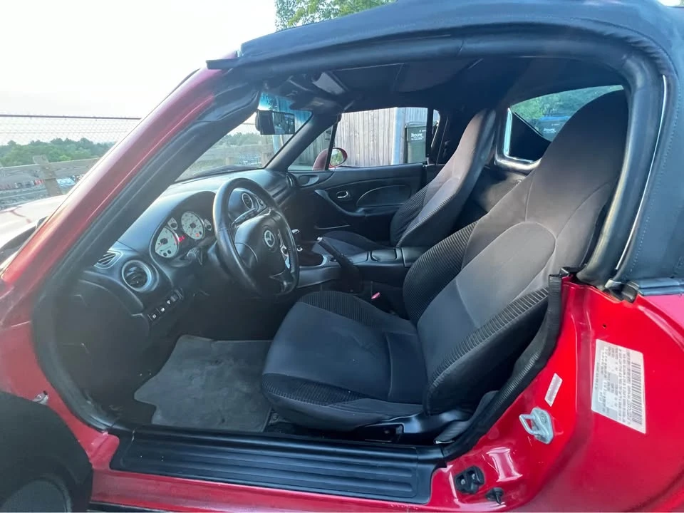 2004 Mazda NB MX-5 Miata - Image 14 of 20