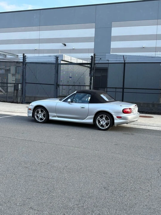 2004 Mazda NB MX-5 Miata - Image 6 of 6
