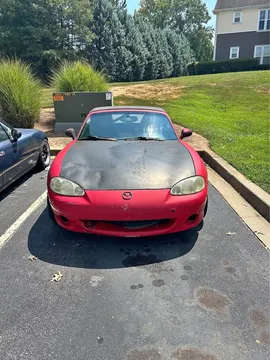 2004 Mazda MX-5 LS Convertible 2D
