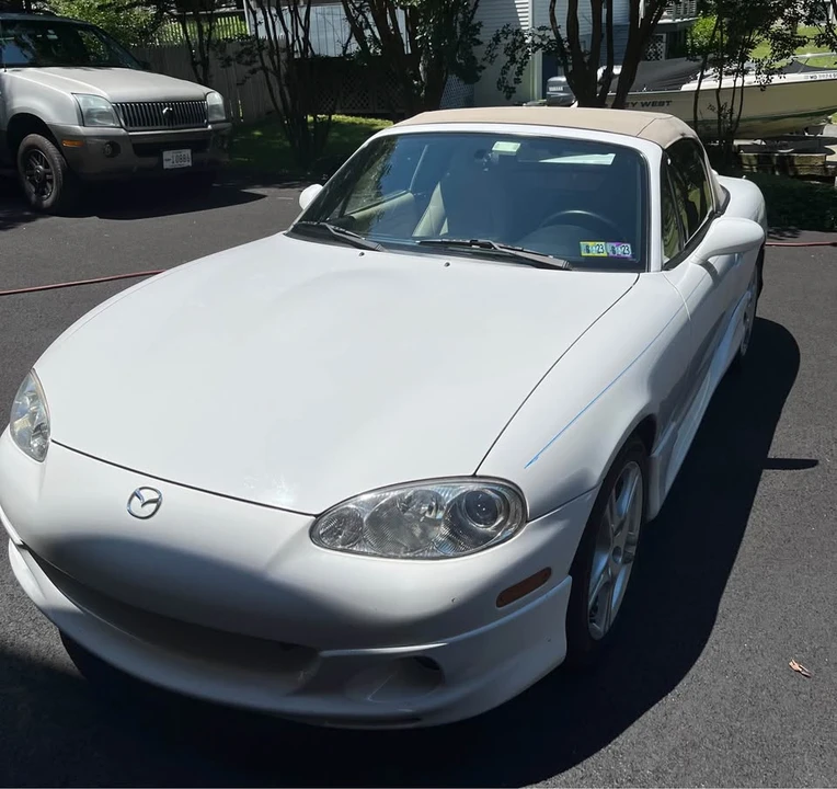 2004 Mazda NB MX-5 Miata - Image 2 of 19