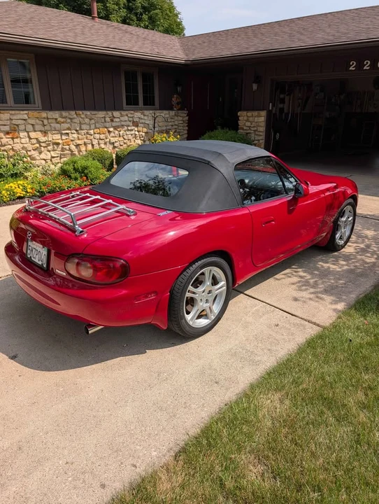 2004 Mazda NB MX-5 Miata - Image 4 of 11