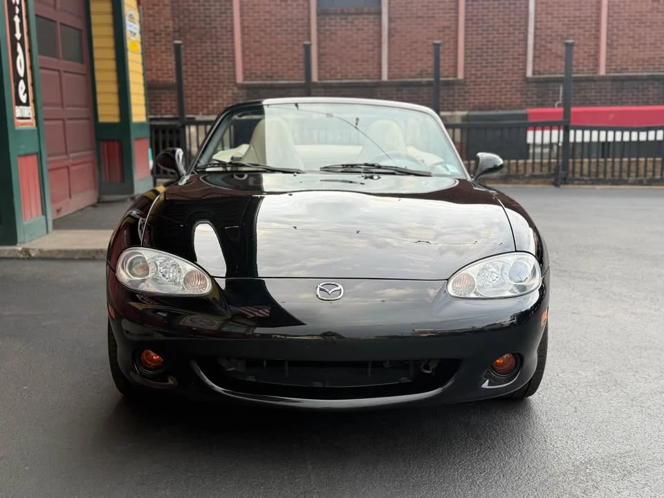2004 Mazda NB MX-5 Miata - Image 10 of 20