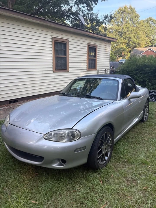 2004 Mazda NB MX-5 Miata - Image 3 of 14