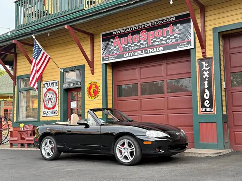 2004 Mazda MX-5 LS Convertible 2D