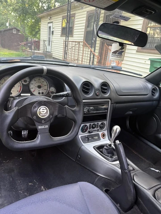 2004 Mazda NB MX-5 Miata - Image 10 of 14
