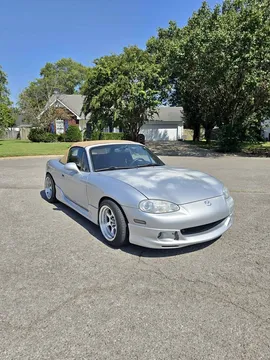 2004 Mazda MX-5 LS Convertible 2D