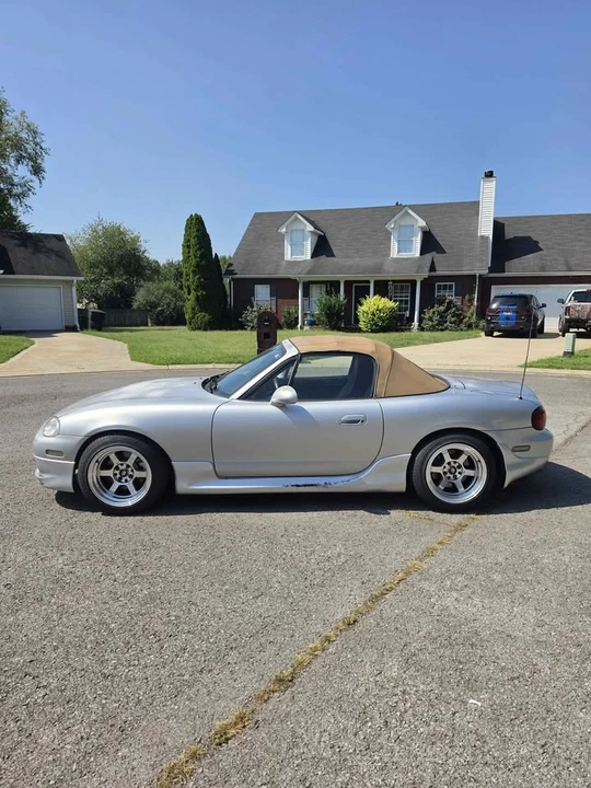 2004 Mazda NB MX-5 Miata - Image 6 of 10