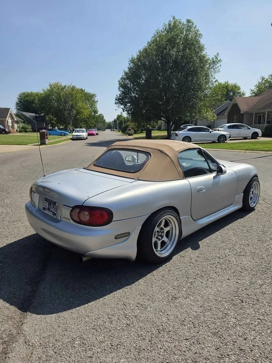 2004 Mazda NB MX-5 Miata - Image 3 of 10