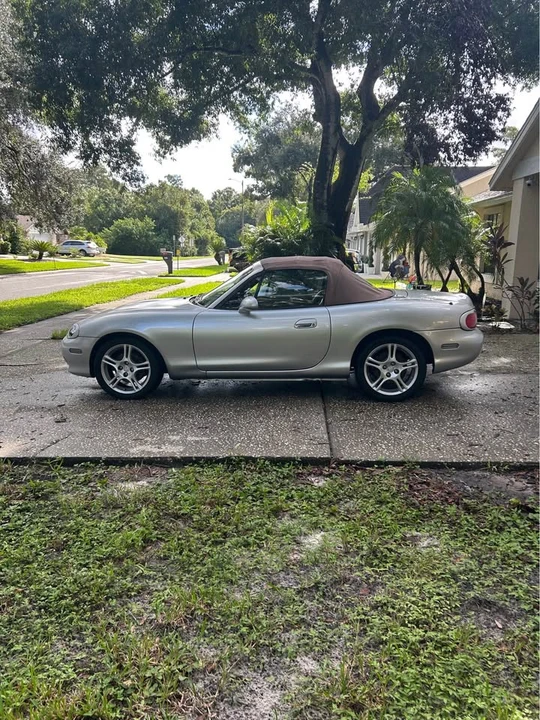 2004 Mazda NB MX-5 Miata - Image 4 of 19