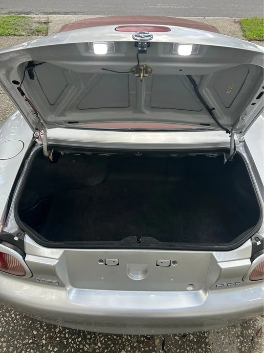 2004 Mazda NB MX-5 Miata - Image 15 of 19