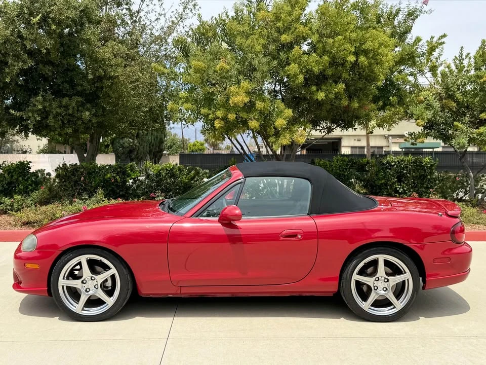 2004 Mazda NB Mazdaspeed MX-5 Miata - Image 2 of 15