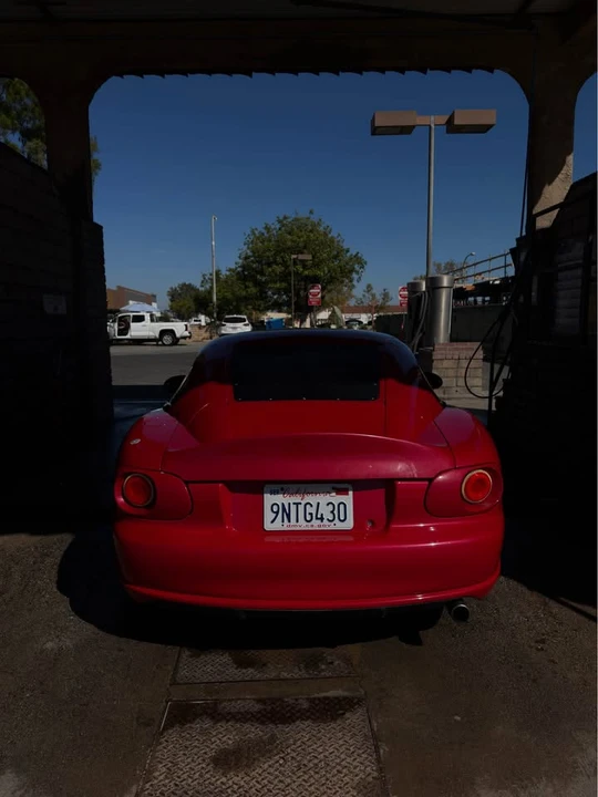 2004 Mazda NB Mazdaspeed MX-5 Miata - Image 4 of 6