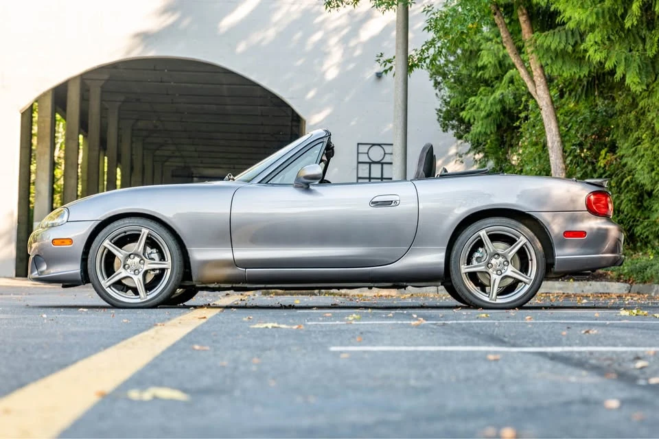 2004 Mazda NB Mazdaspeed MX-5 Miata - Image 4 of 19