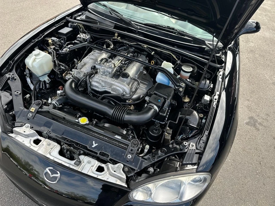 2004 Mazda NB MX-5 Miata - Image 14 of 27
