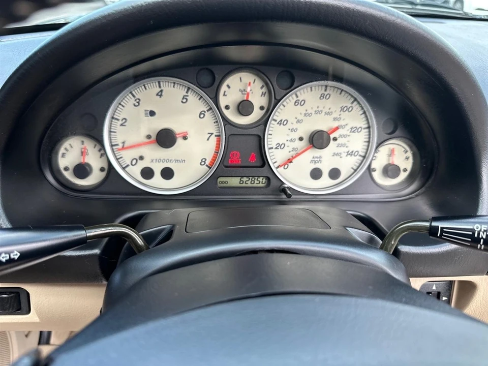 2004 Mazda NB MX-5 Miata - Image 24 of 27