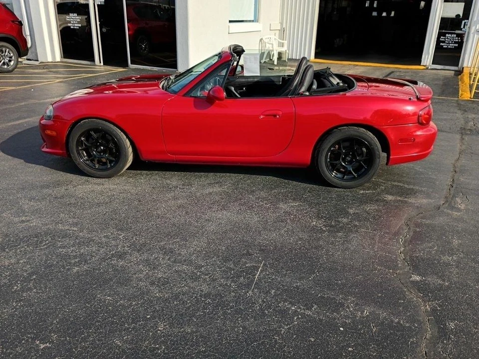 2004 Mazda NB Mazdaspeed MX-5 Miata - Image 17 of 27