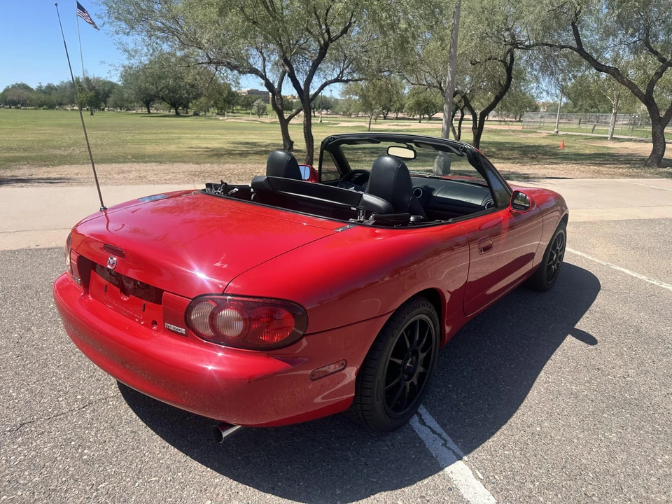 2004 Mazda NB MX-5 Miata - Image 11 of 31